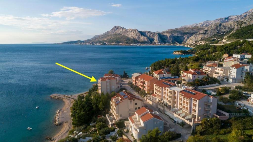 Apartments Lozina On The Beach Omiš Extérieur photo