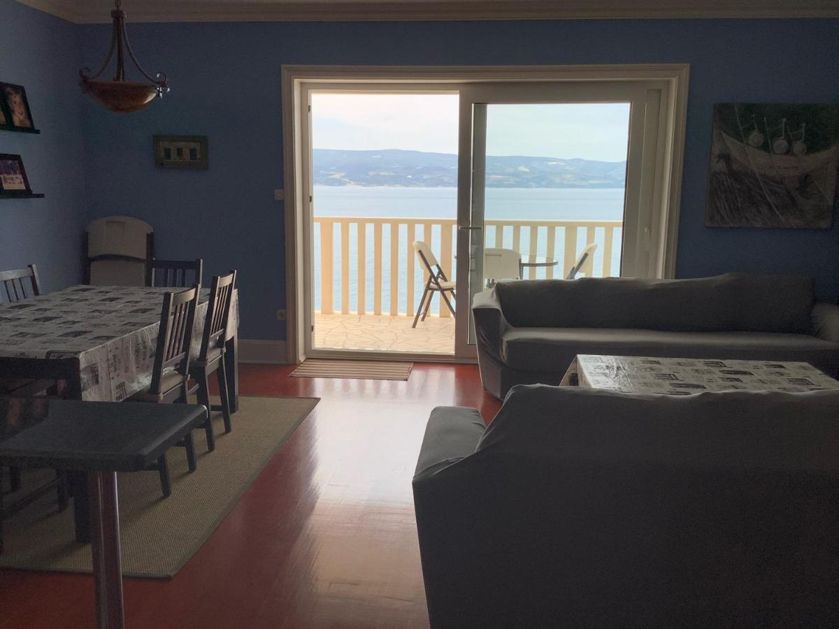 Apartments Lozina On The Beach Omiš Extérieur photo