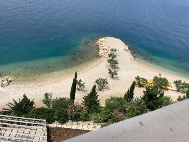 Apartments Lozina On The Beach Omiš Extérieur photo