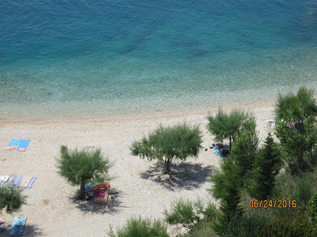 Apartments Lozina On The Beach Omiš Extérieur photo