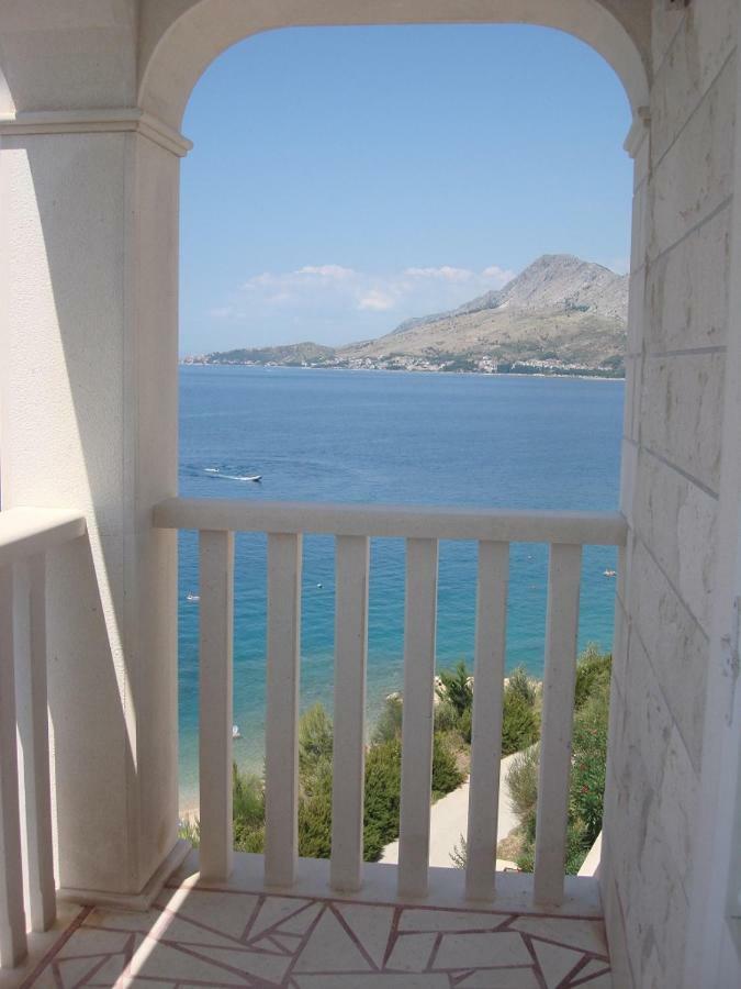 Apartments Lozina On The Beach Omiš Extérieur photo